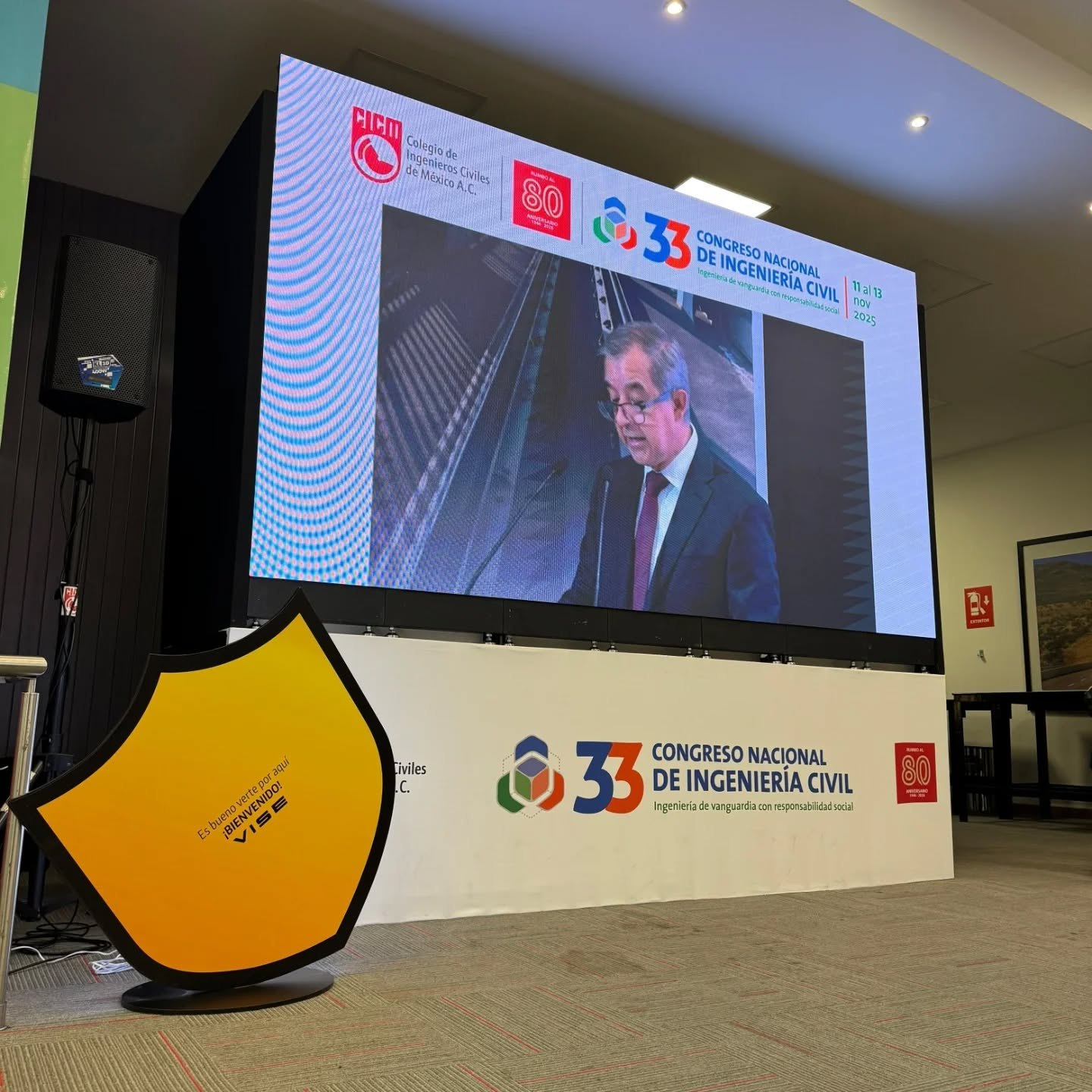Volumetría y piezas a escala — vista 5