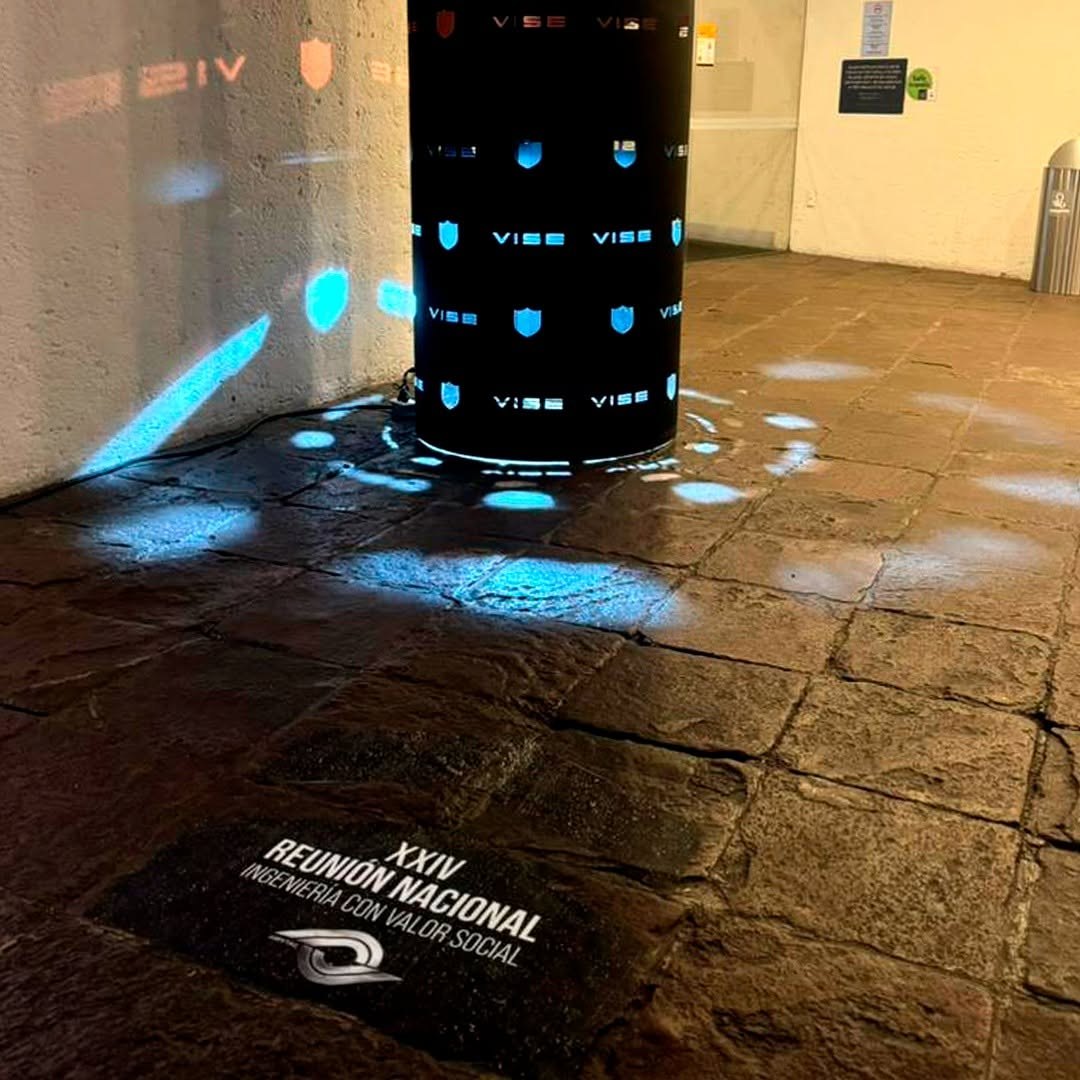Ambientación de marca en sitio — vista 4
